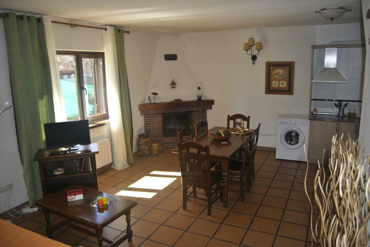 Huertas Apartment La Serna del Monte Екстериор снимка